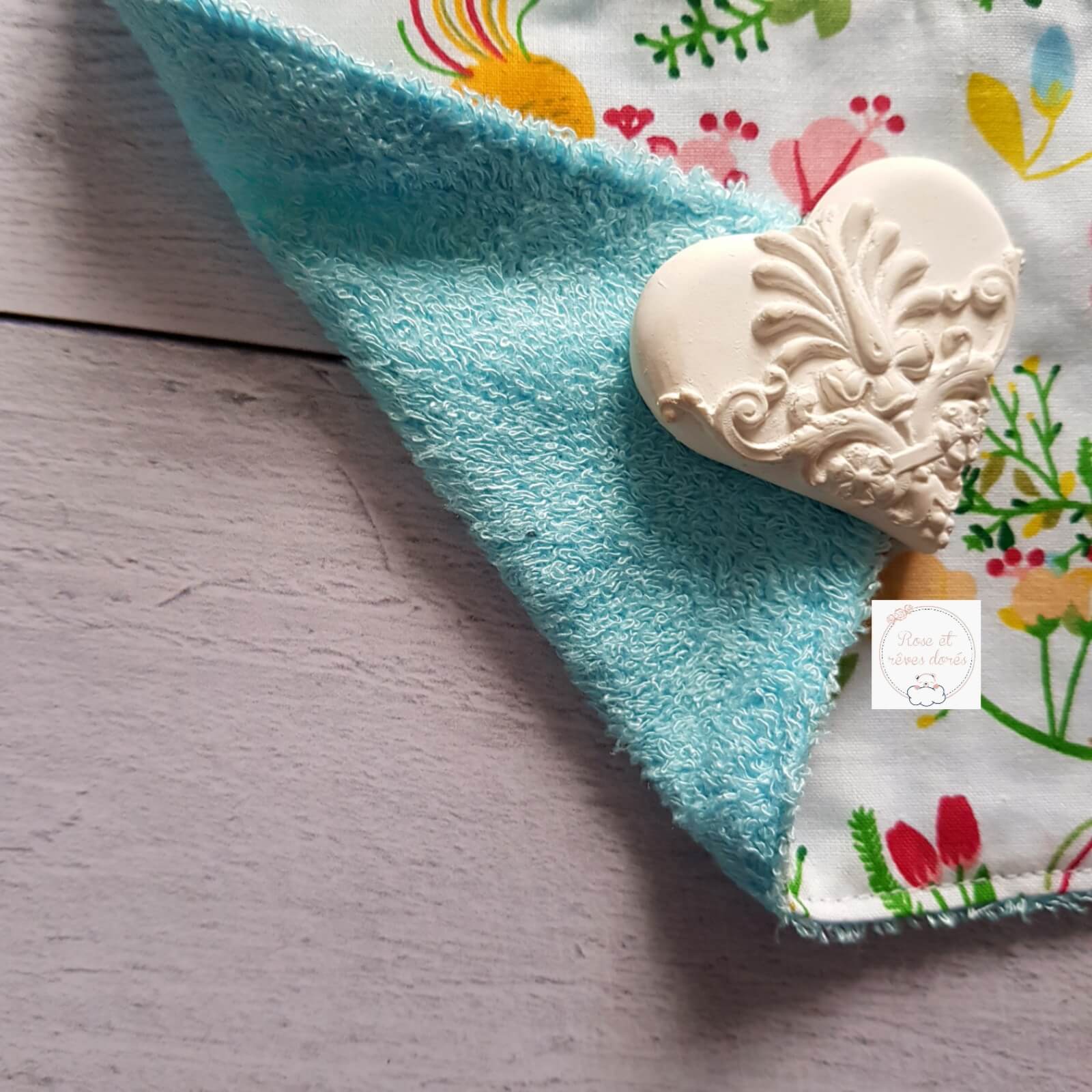 zoom bavoir oiseaux Rose et rêves dorés